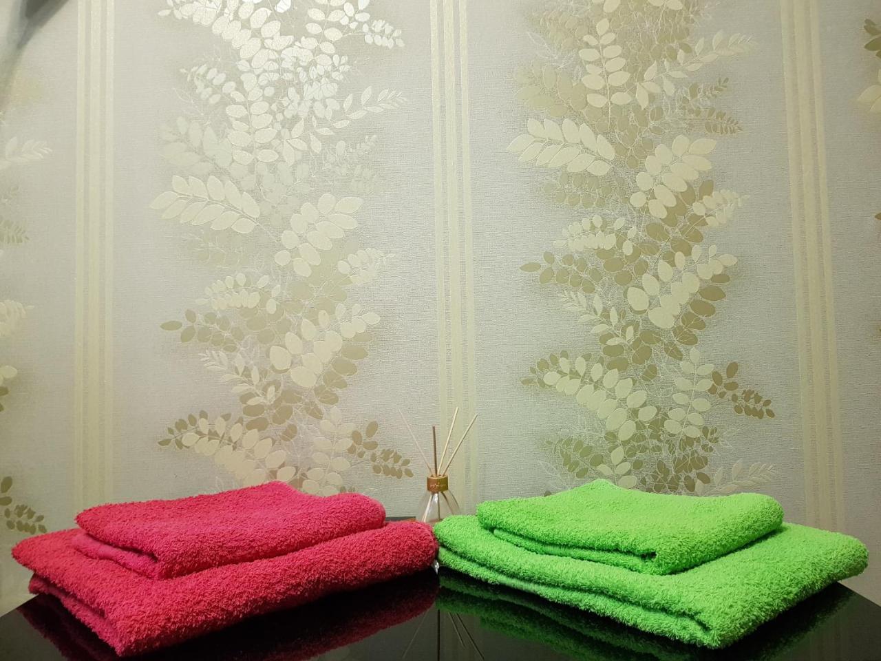 Apartment On Metro Mihalova ミンスク エクステリア 写真