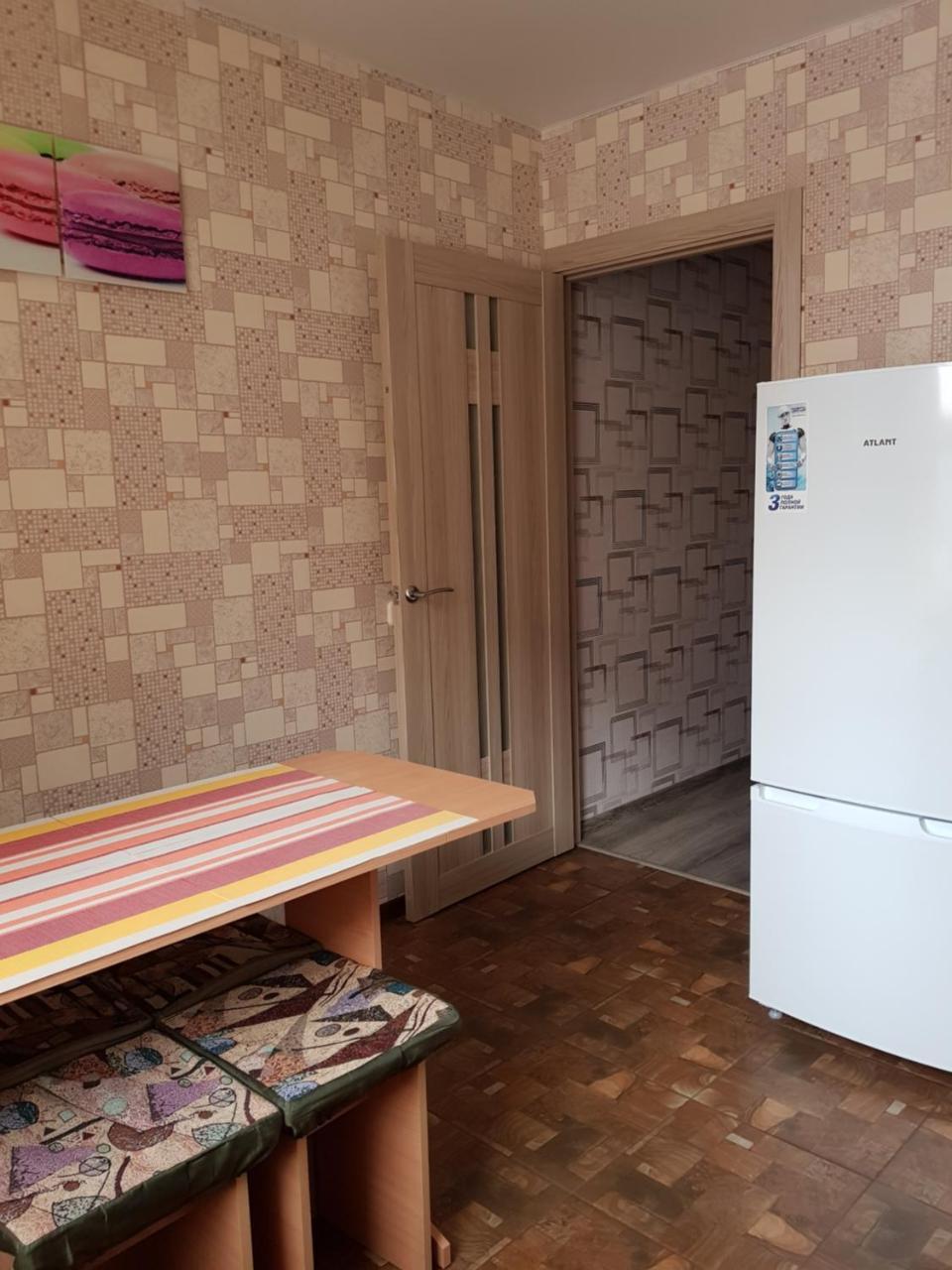 Apartment On Metro Mihalova ミンスク エクステリア 写真