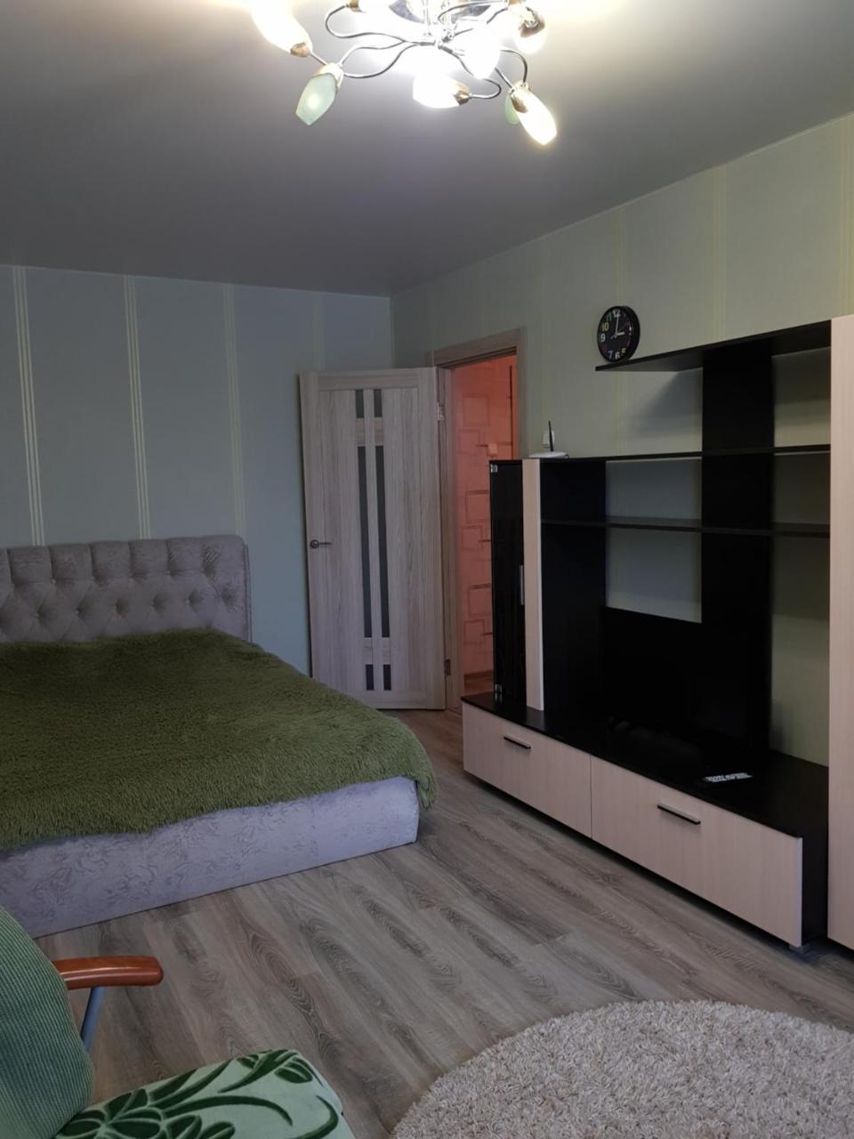 Apartment On Metro Mihalova ミンスク エクステリア 写真