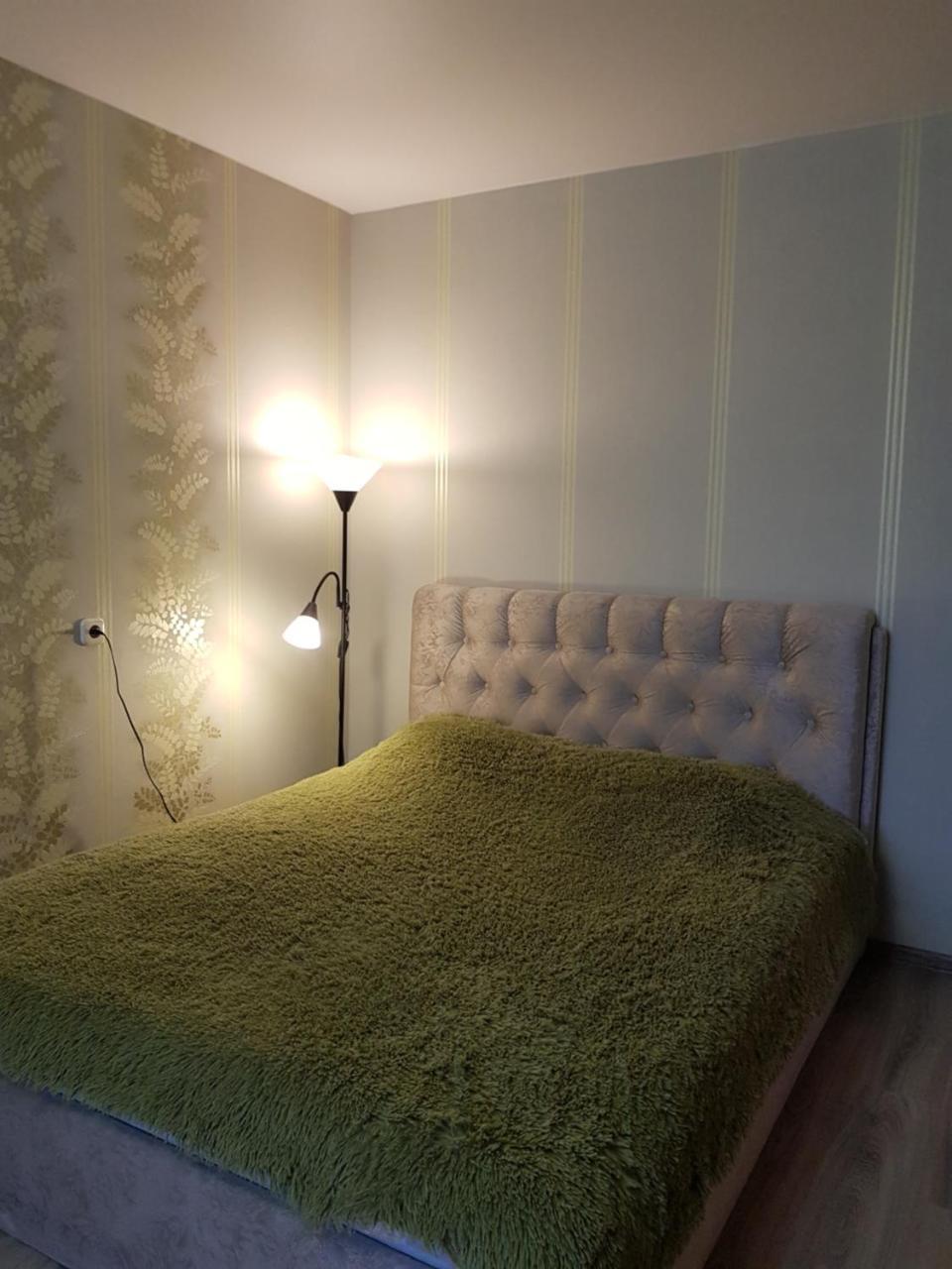 Apartment On Metro Mihalova ミンスク エクステリア 写真