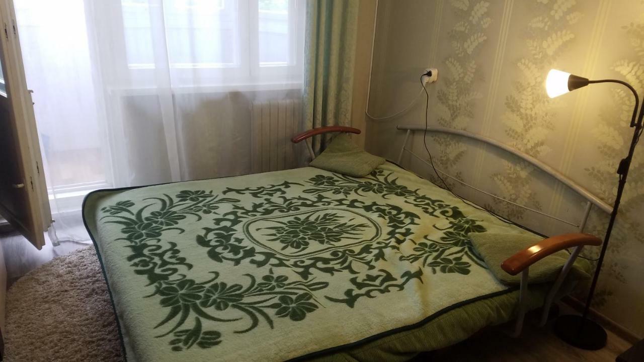 Apartment On Metro Mihalova ミンスク エクステリア 写真